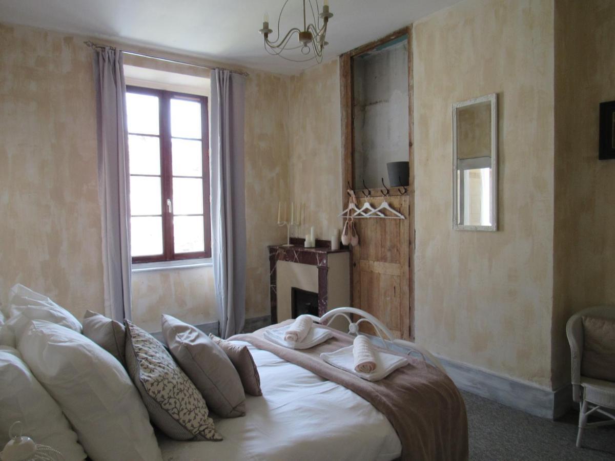 Bed and Breakfast Les Deux Rives Cierp Exterior foto